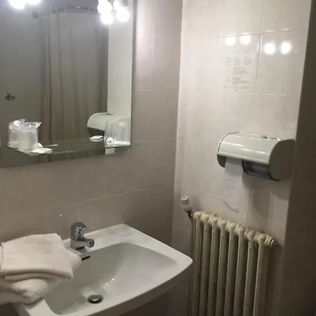 Aer Hotel 2*